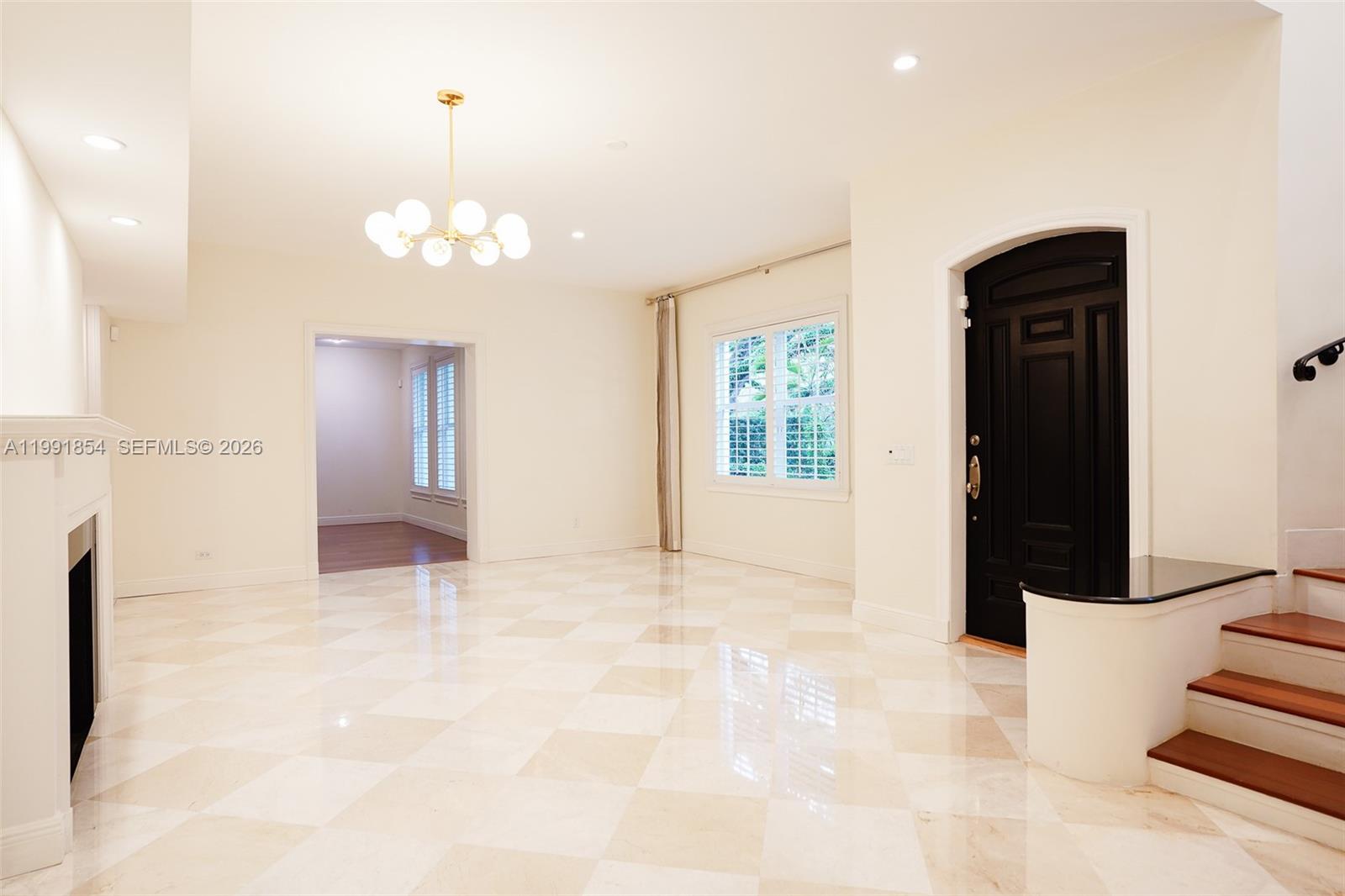 CORAL GABLES C C SEC 3 - Residential