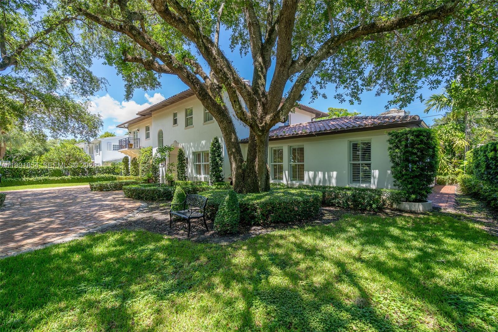CORAL GABLES C C SEC 3 - Residential