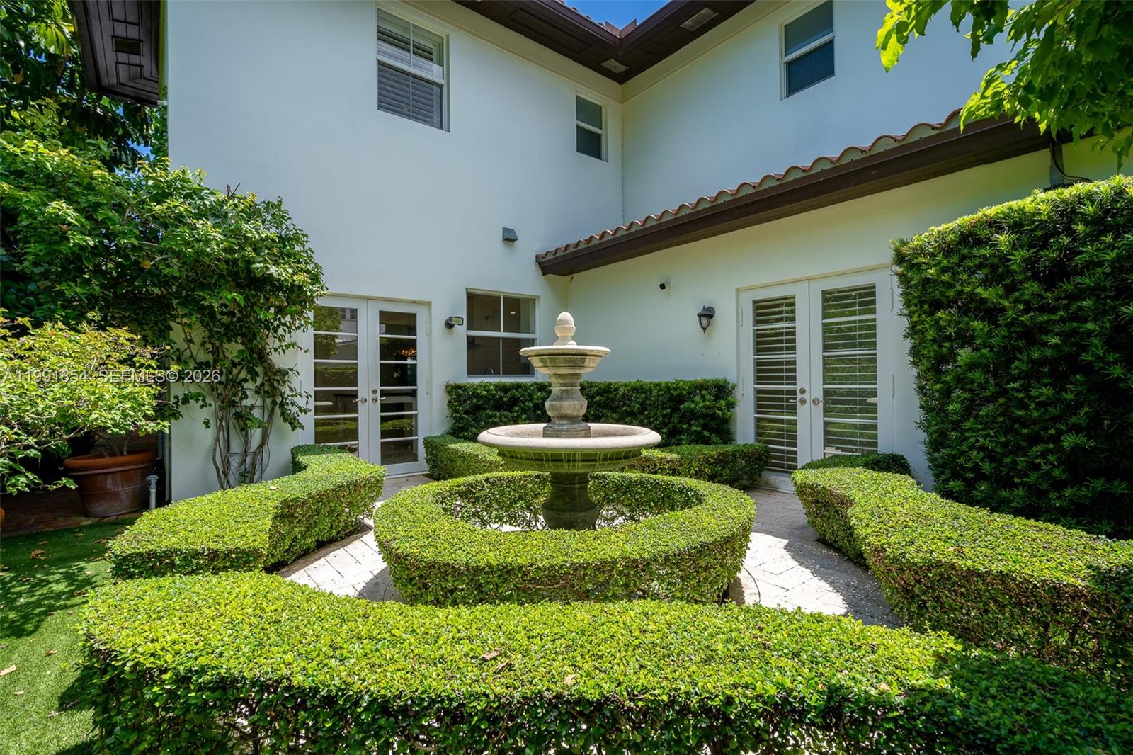 CORAL GABLES C C SEC 3 - Residential