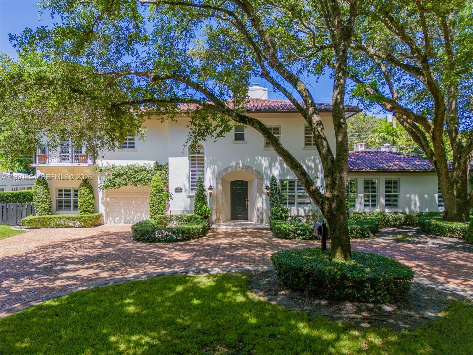 CORAL GABLES C C SEC 3 - Residential