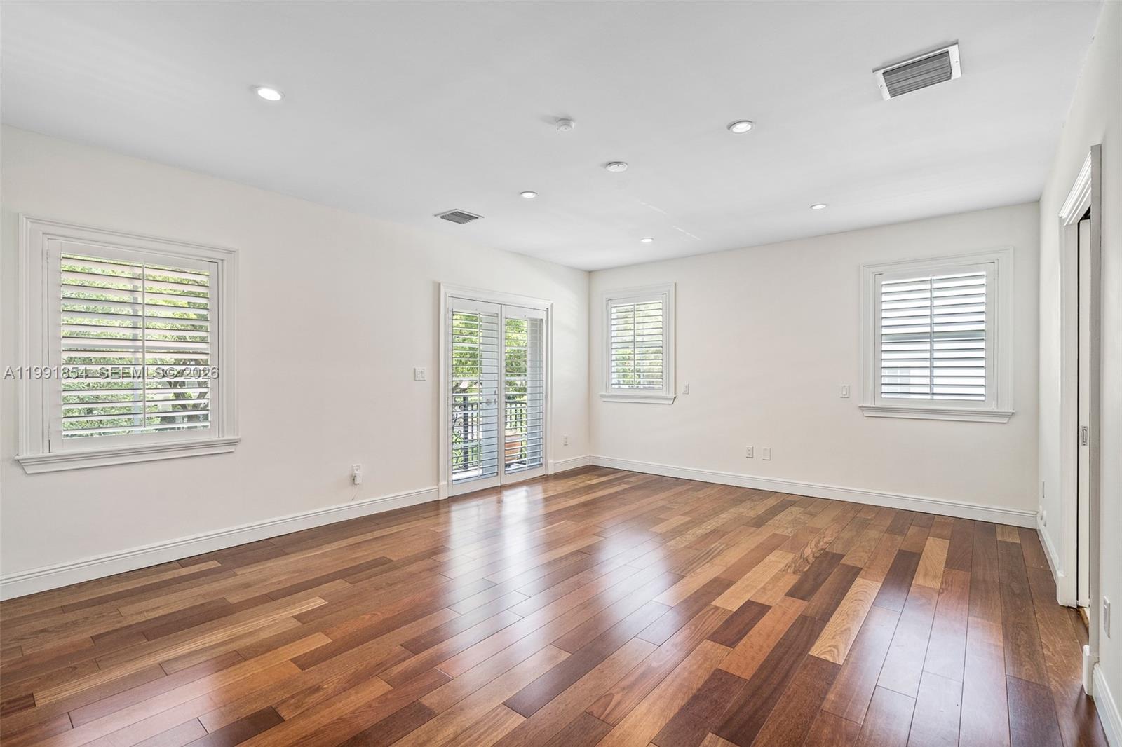 CORAL GABLES C C SEC 3 - Residential