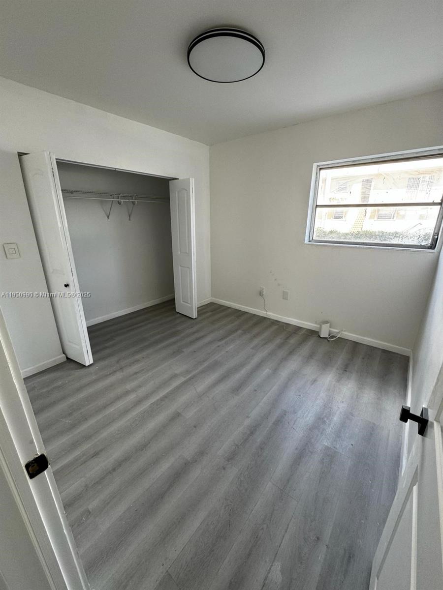 LAWRENCE ESTATES LAND COS - Residential Lease