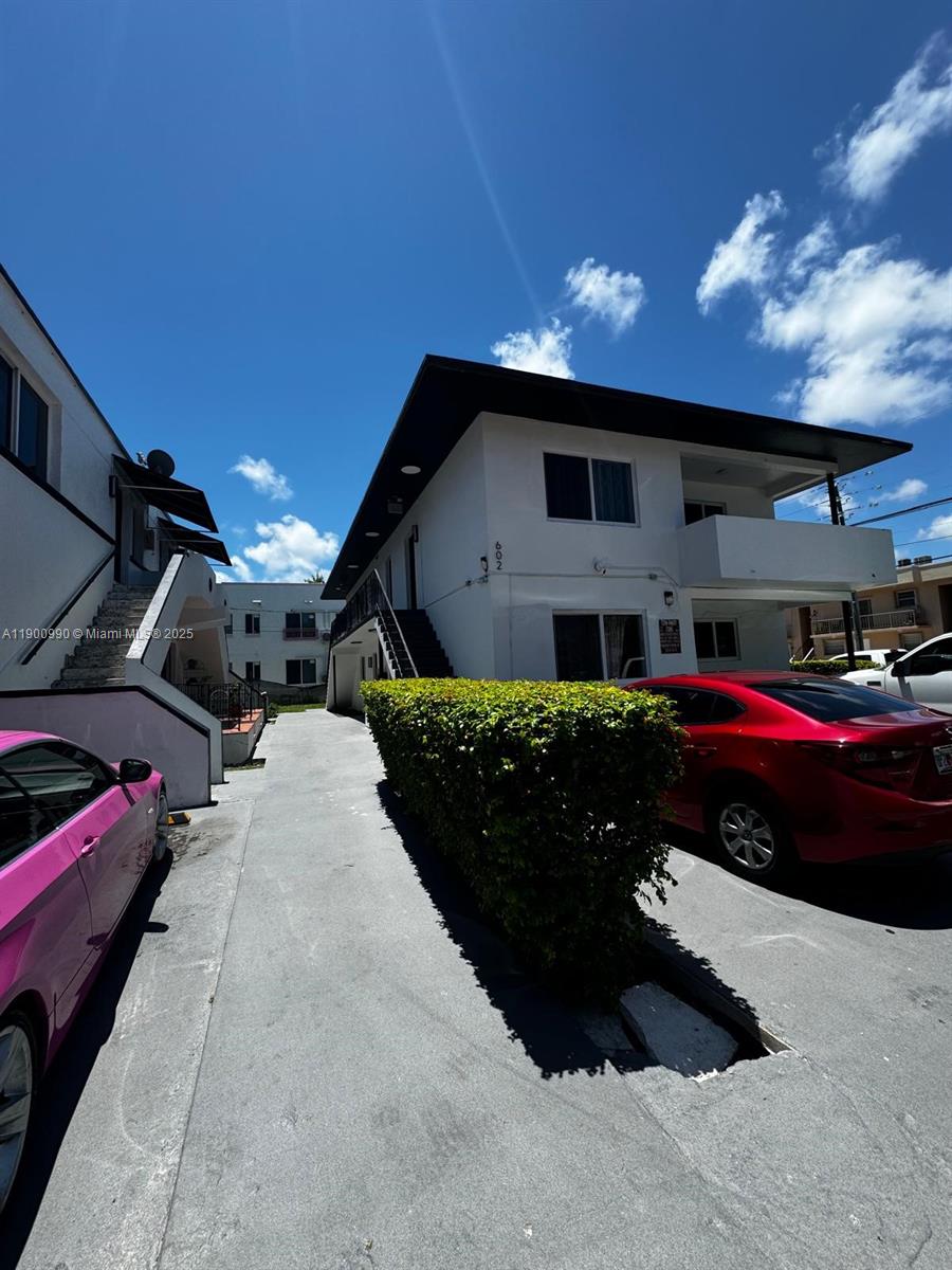 LAWRENCE ESTATES LAND COS - Residential Lease