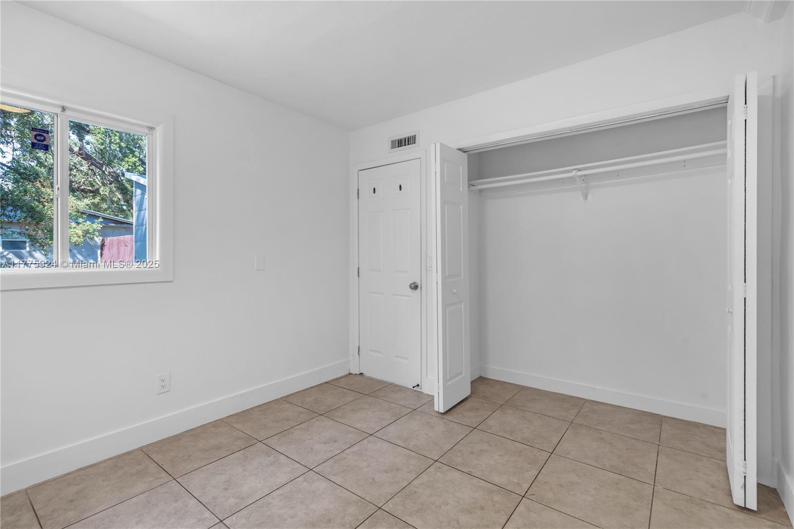 LAKE FOREST SEC 4 - Residential