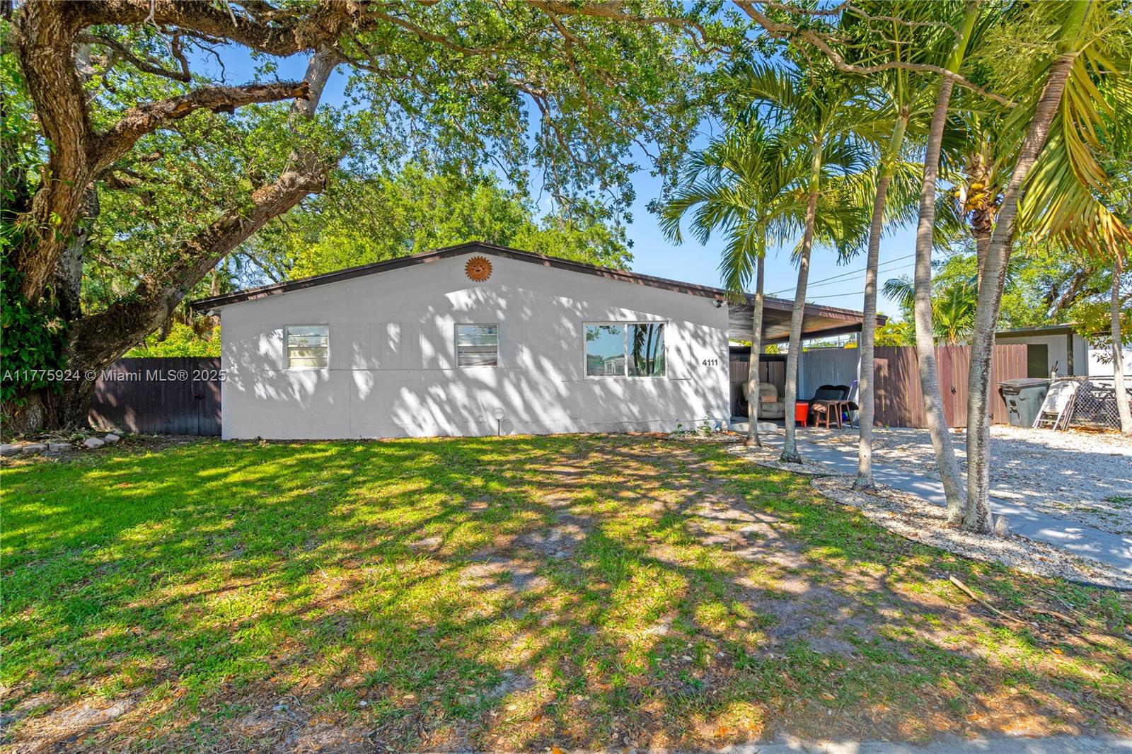 Property for Sale at 4111 Sw 33rd St, West Park, Broward County, Florida - Bedrooms: 4 
Bathrooms: 3  - $570,000