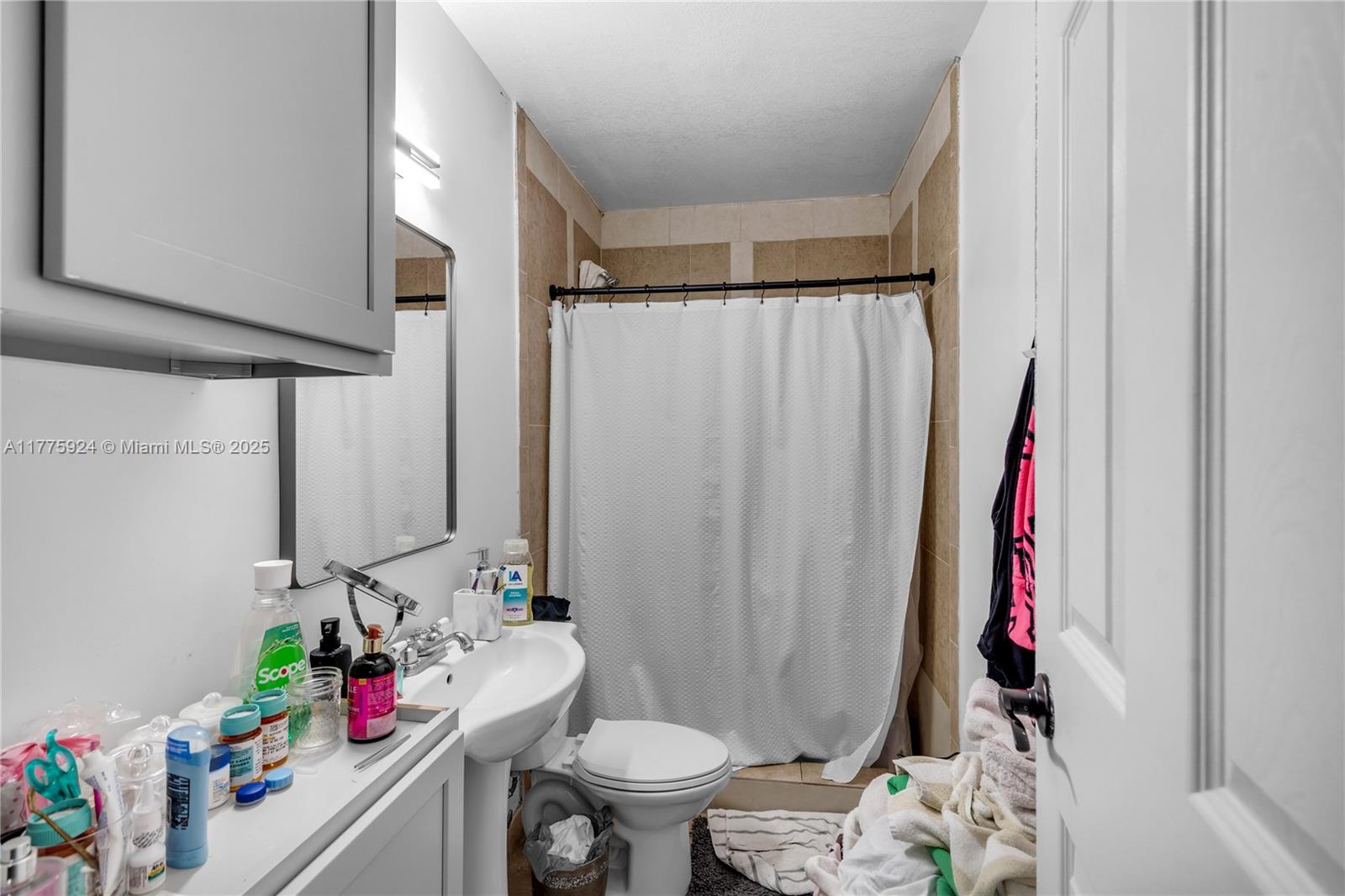 LAKE FOREST SEC 4 - Residential