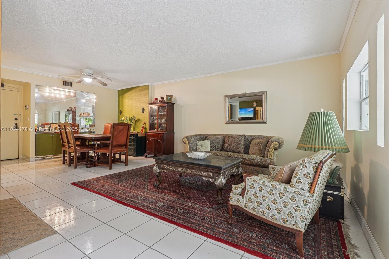 HILLCREST EAST NO 22 COND - Residential