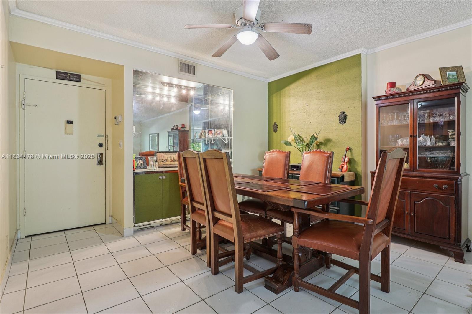 HILLCREST EAST NO 22 COND - Residential