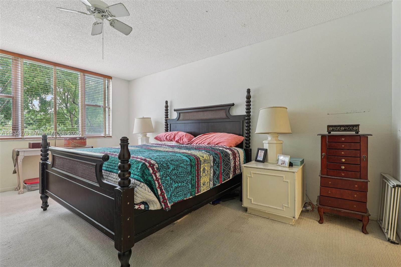 HILLCREST EAST NO 22 COND - Residential