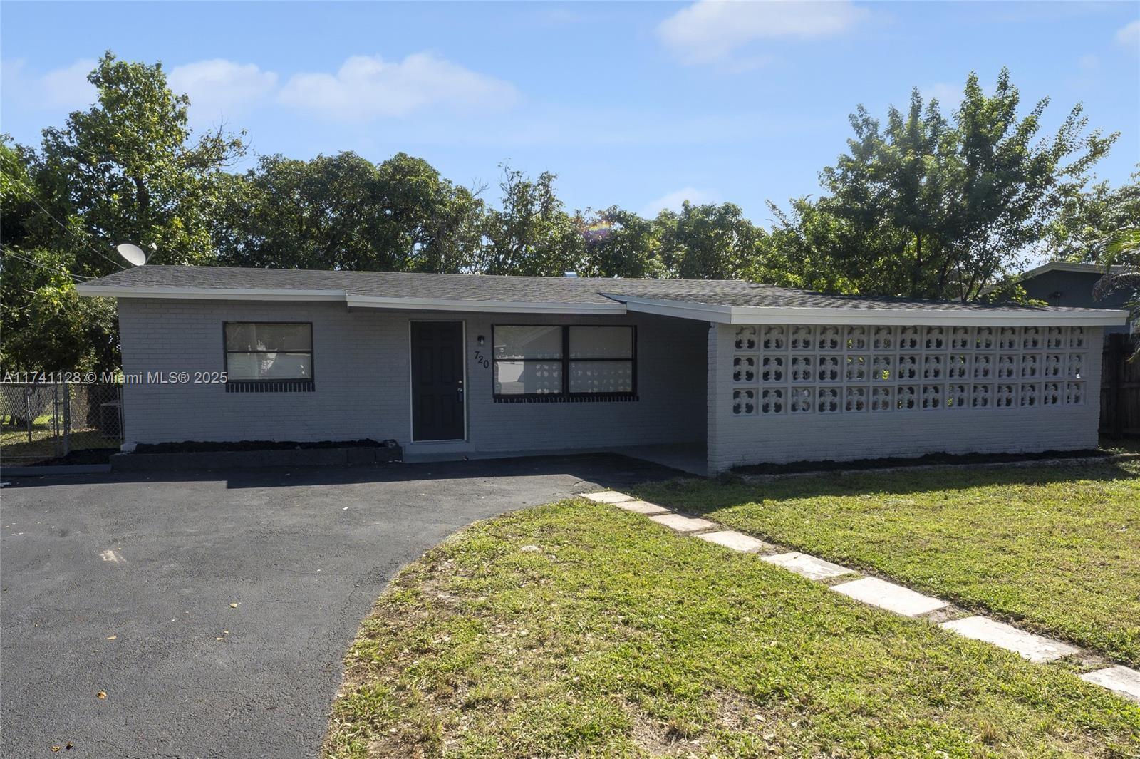 Rental Property at 720 Nw 23rd Ter, Pompano Beach, Broward County, Florida - Bedrooms: 3 
Bathrooms: 2  - $3,500 MO.