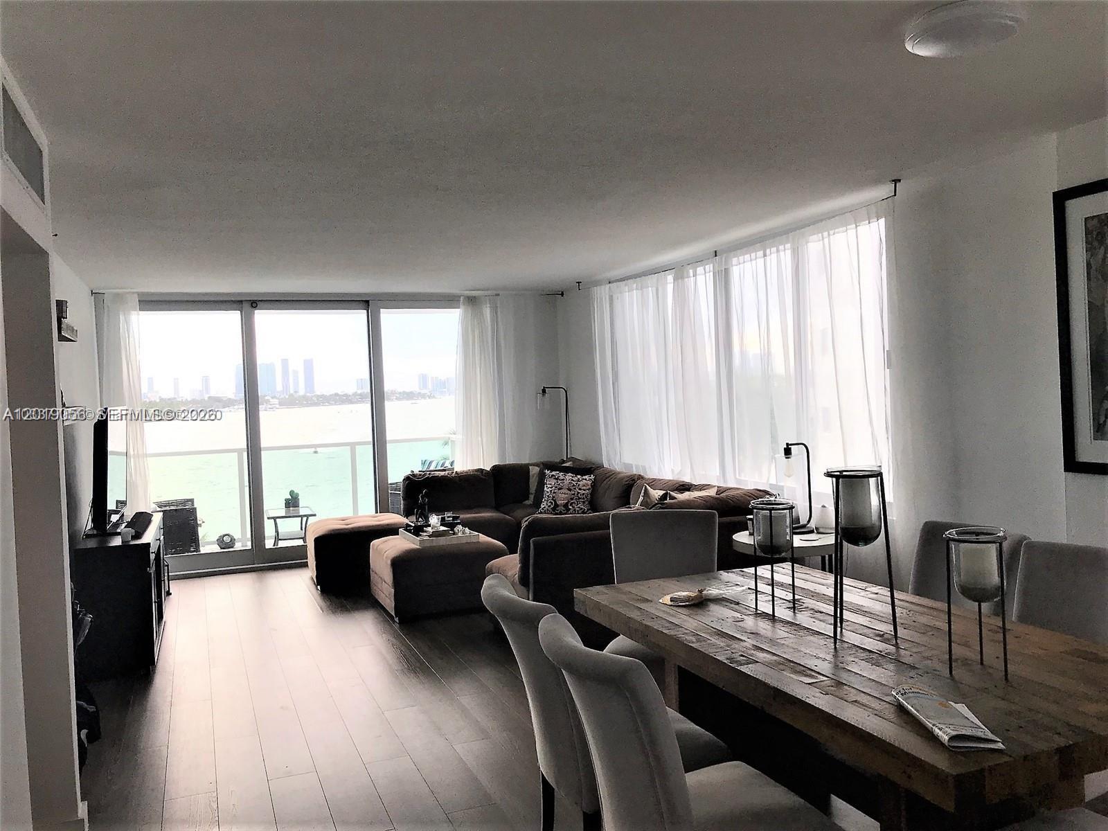 1000 West Ave 411