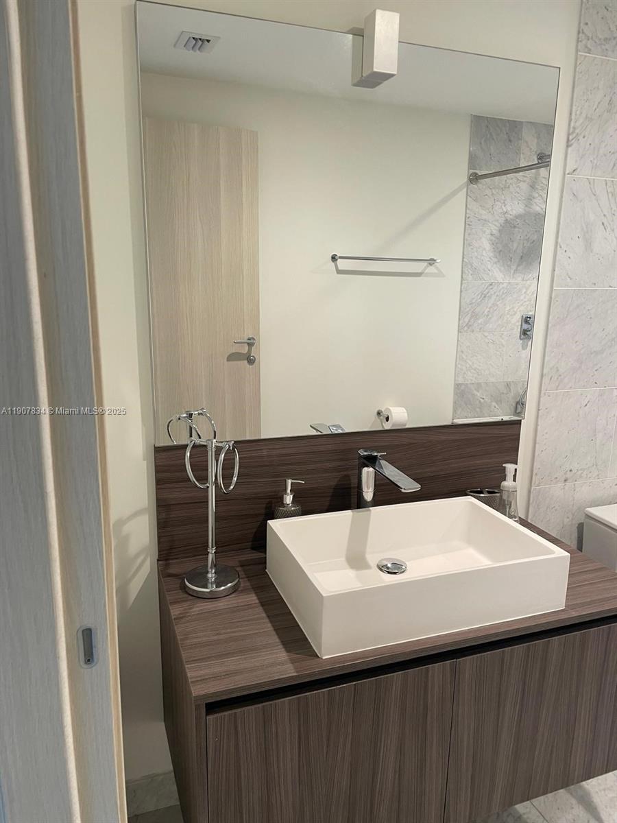 BRICKELL FLATIRON CONDO - Residential Lease