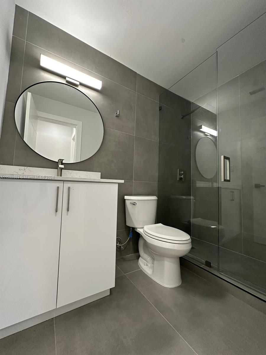 LAWRENCE ESTATE EAST ADDN - Residential Income
