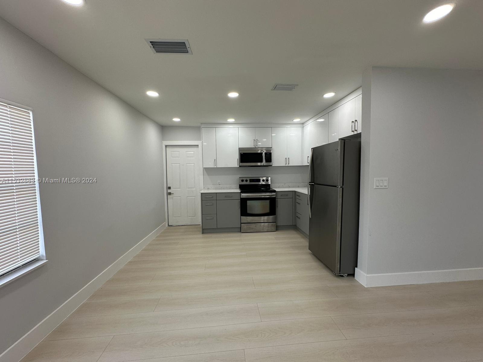LAWRENCE ESTATE EAST ADDN - Residential Income