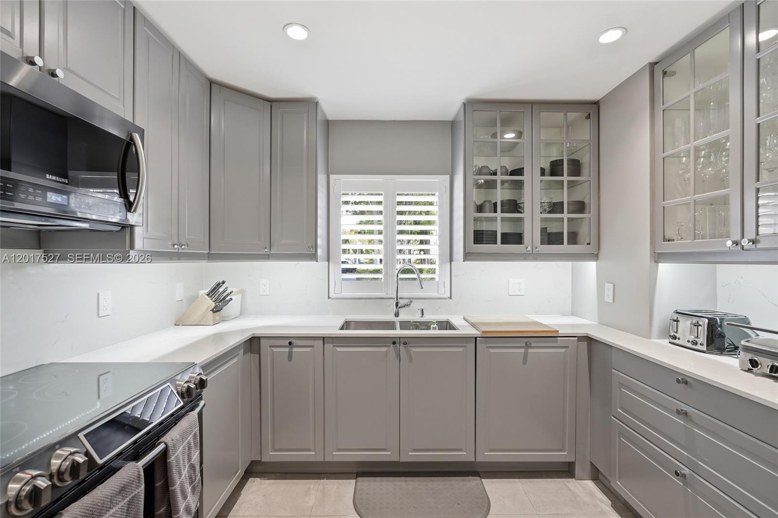 NO 89 PALM-AIRE COUNTRY C - Residential