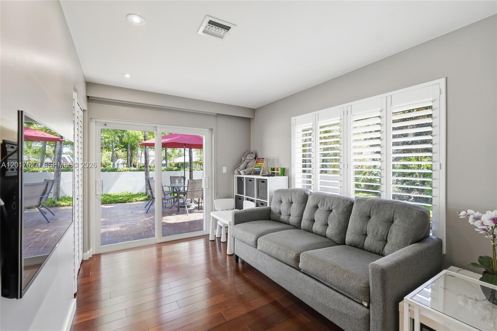 NO 89 PALM-AIRE COUNTRY C - Residential