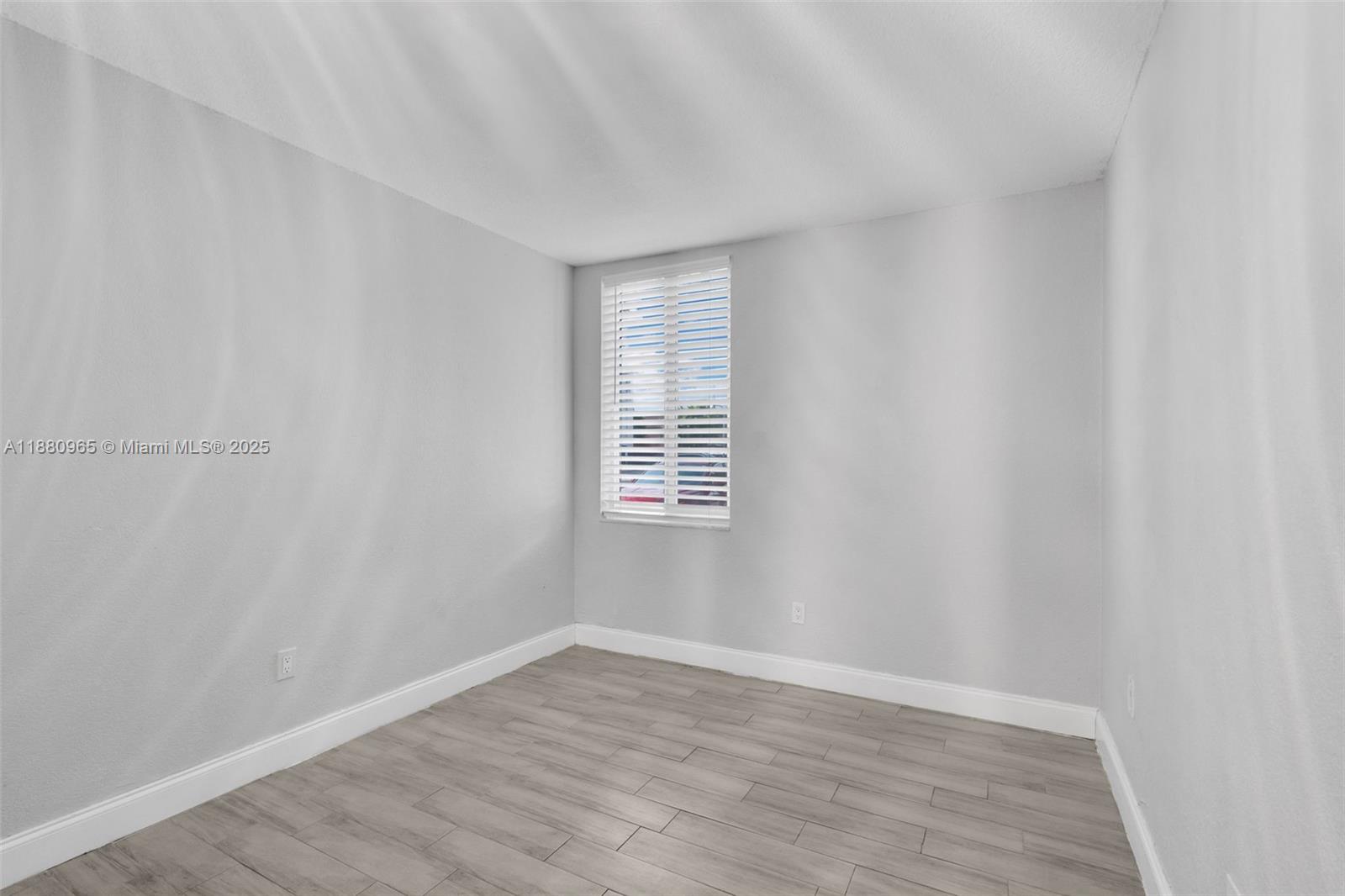 CAMBRIDGE CONDO - Residential Lease