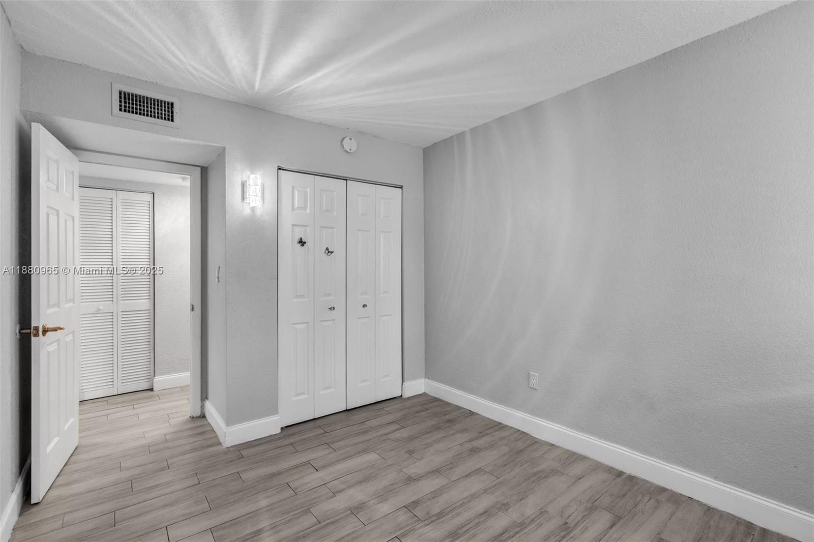 CAMBRIDGE CONDO - Residential Lease
