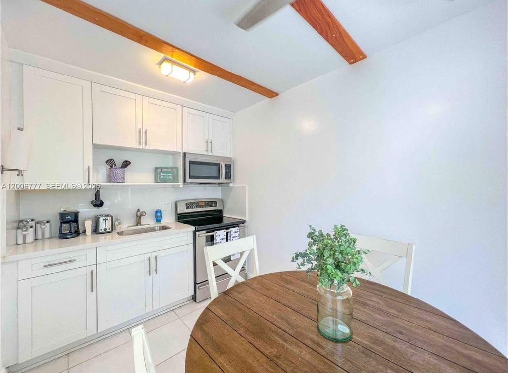 Photo of 326 Wilson St #205, Hollywood, FL 33019 (MLS # A12006777)