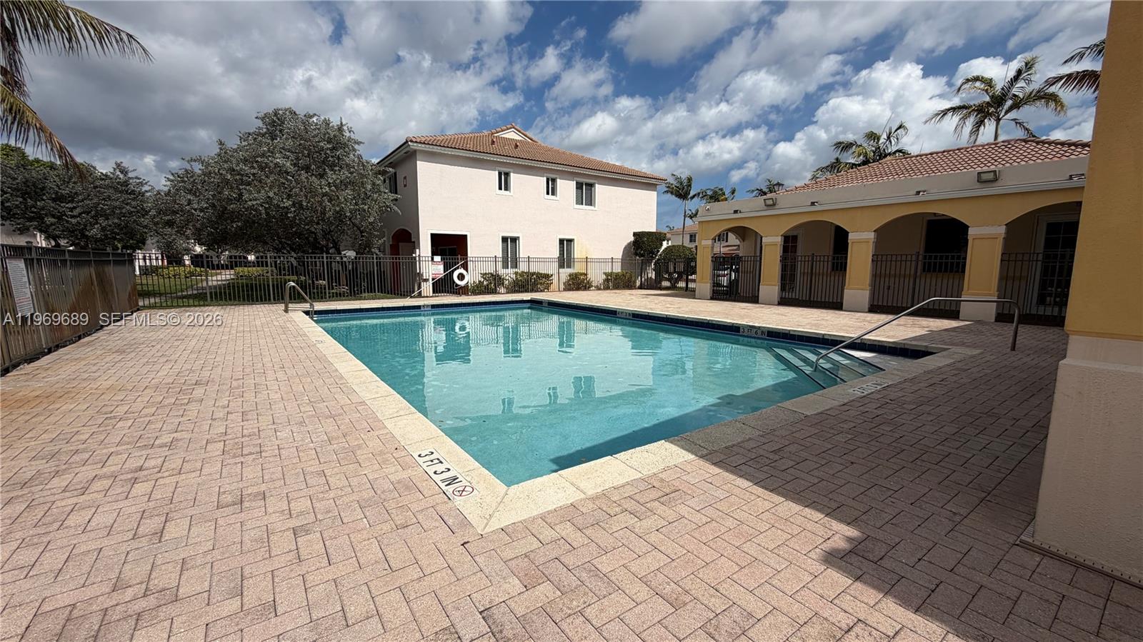 SOLABELLA CONDO - Residential Lease