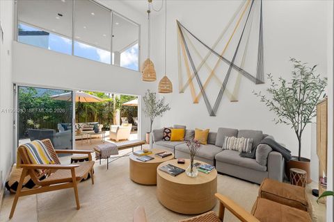 2721 SW 22nd Ave A Miami FL 33133