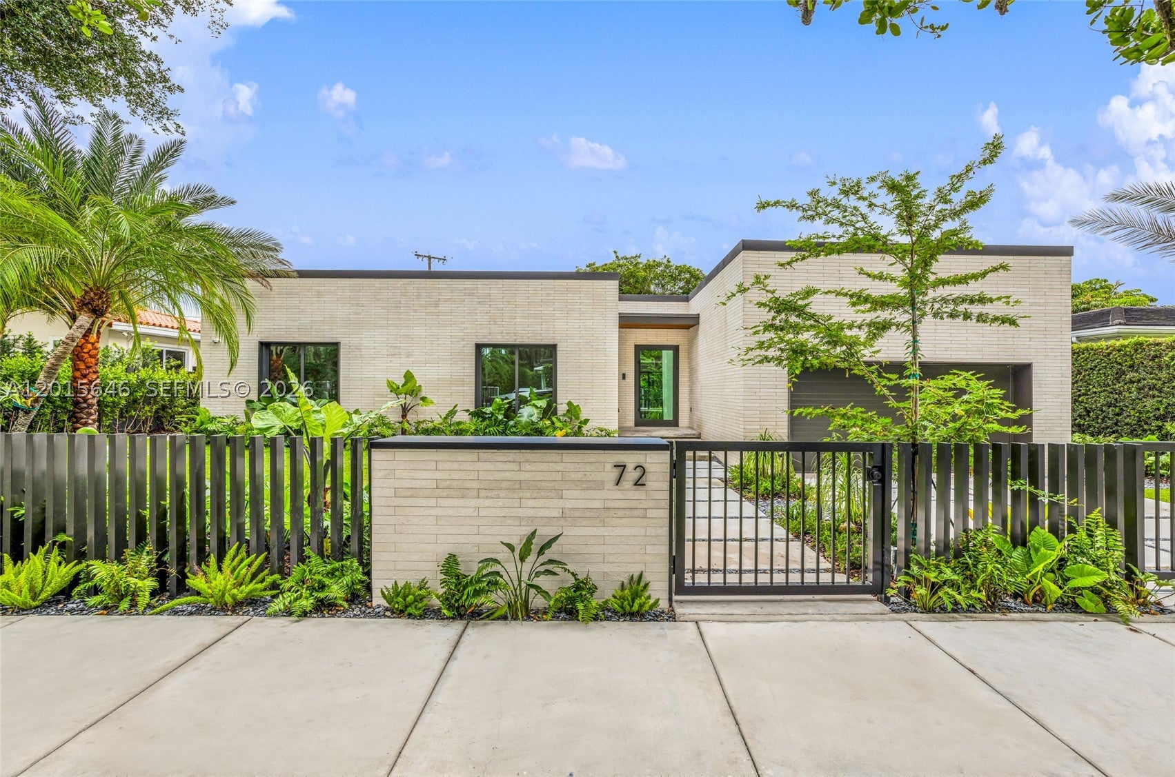 72 W Shore Dr W - Image 1