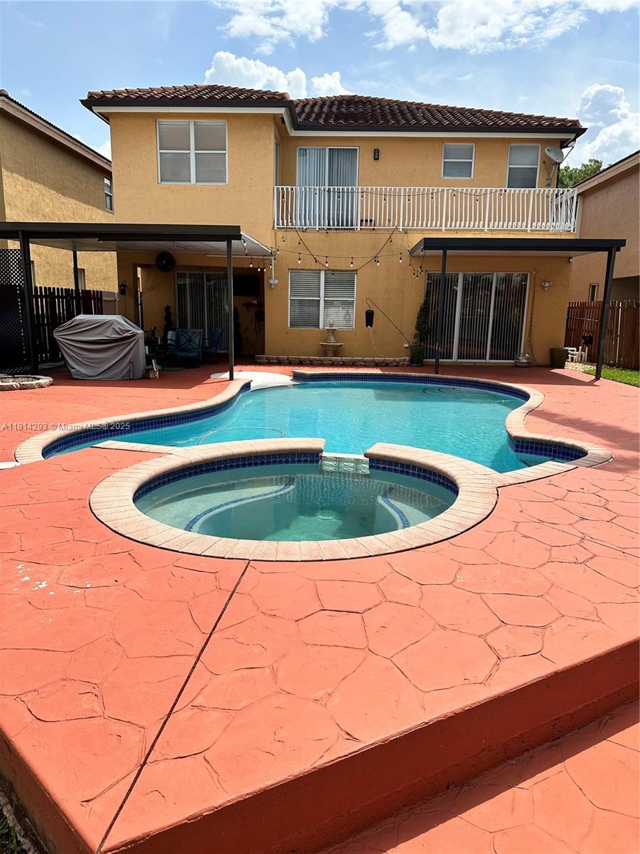5320 SW 130th Ter