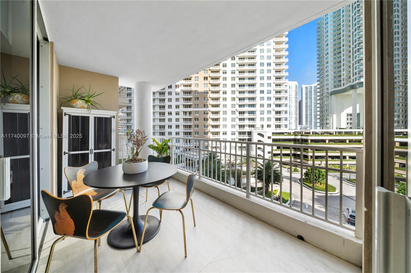 COURVOISIER COURTS CONDO - Residential