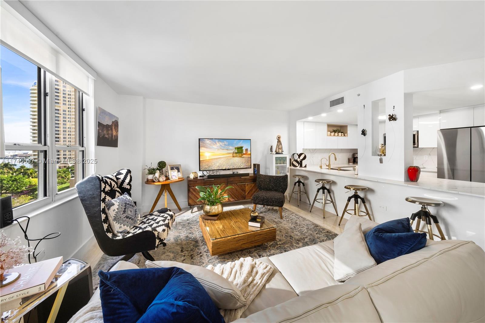 701 Brickell Key Blvd 707