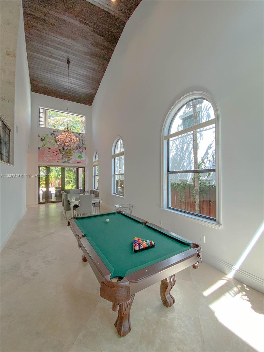 TRAPP ESTATES - Residential Lease