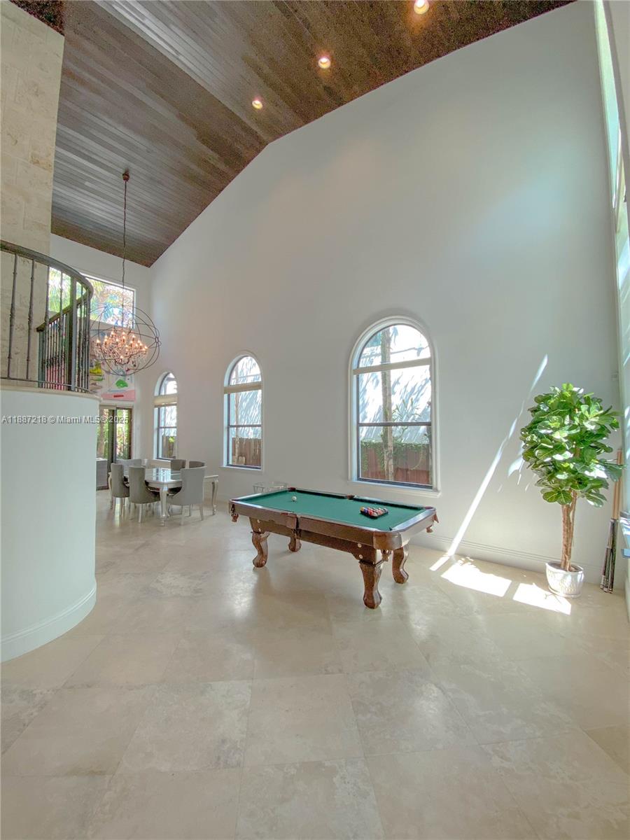 TRAPP ESTATES - Residential Lease
