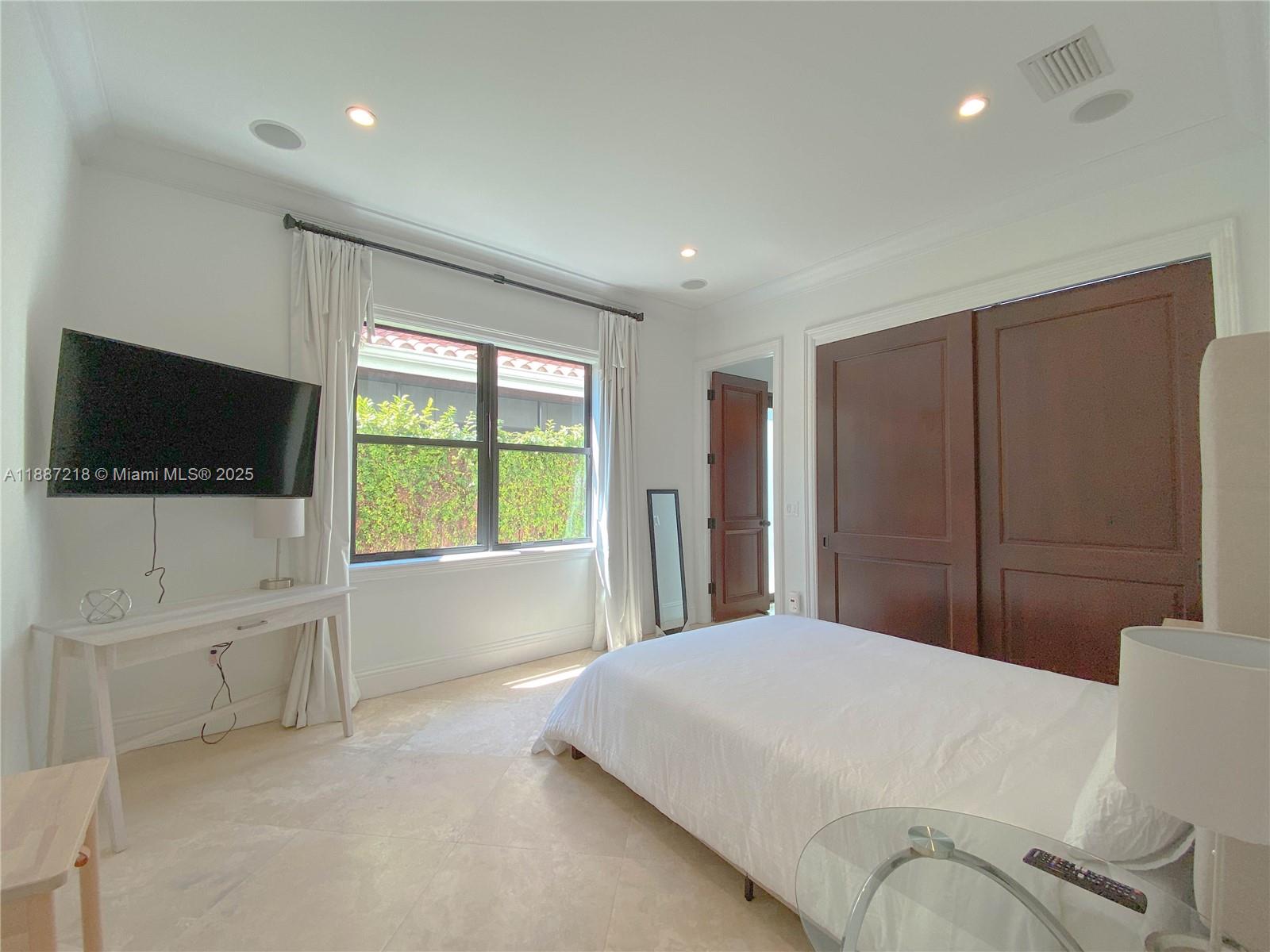 TRAPP ESTATES - Residential Lease