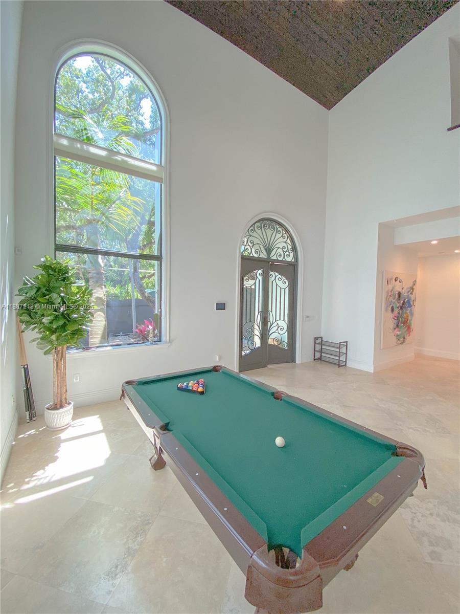 TRAPP ESTATES - Residential Lease