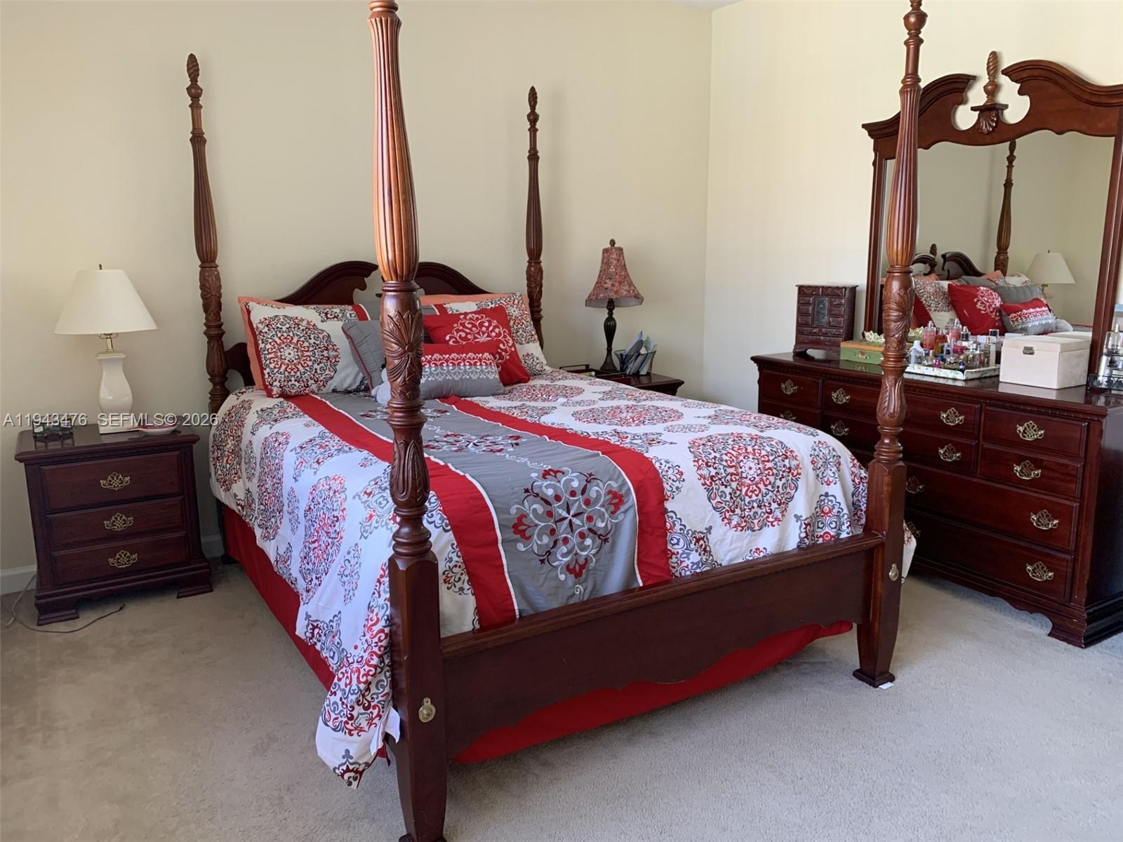 DORAL SOUTHEAST PATIO-HOM - Residential