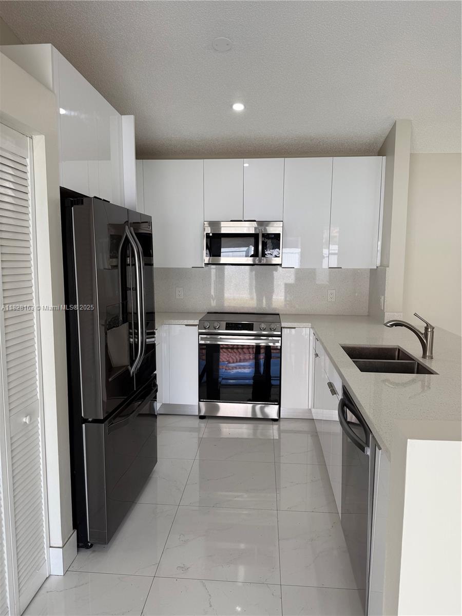 ANDRADE SUB - Residential