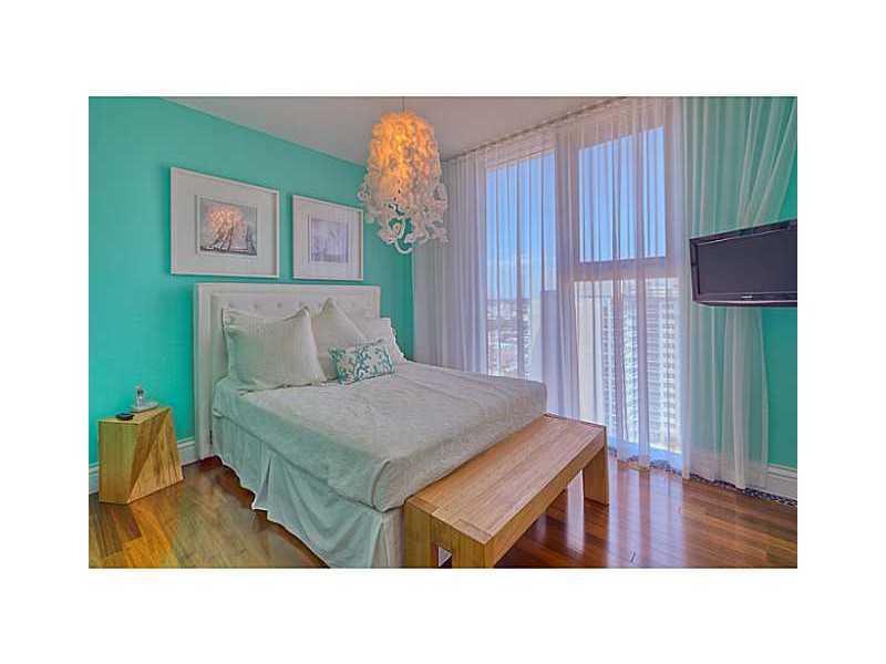 CANYON RANCH NORTH TOWER - Residential Lease