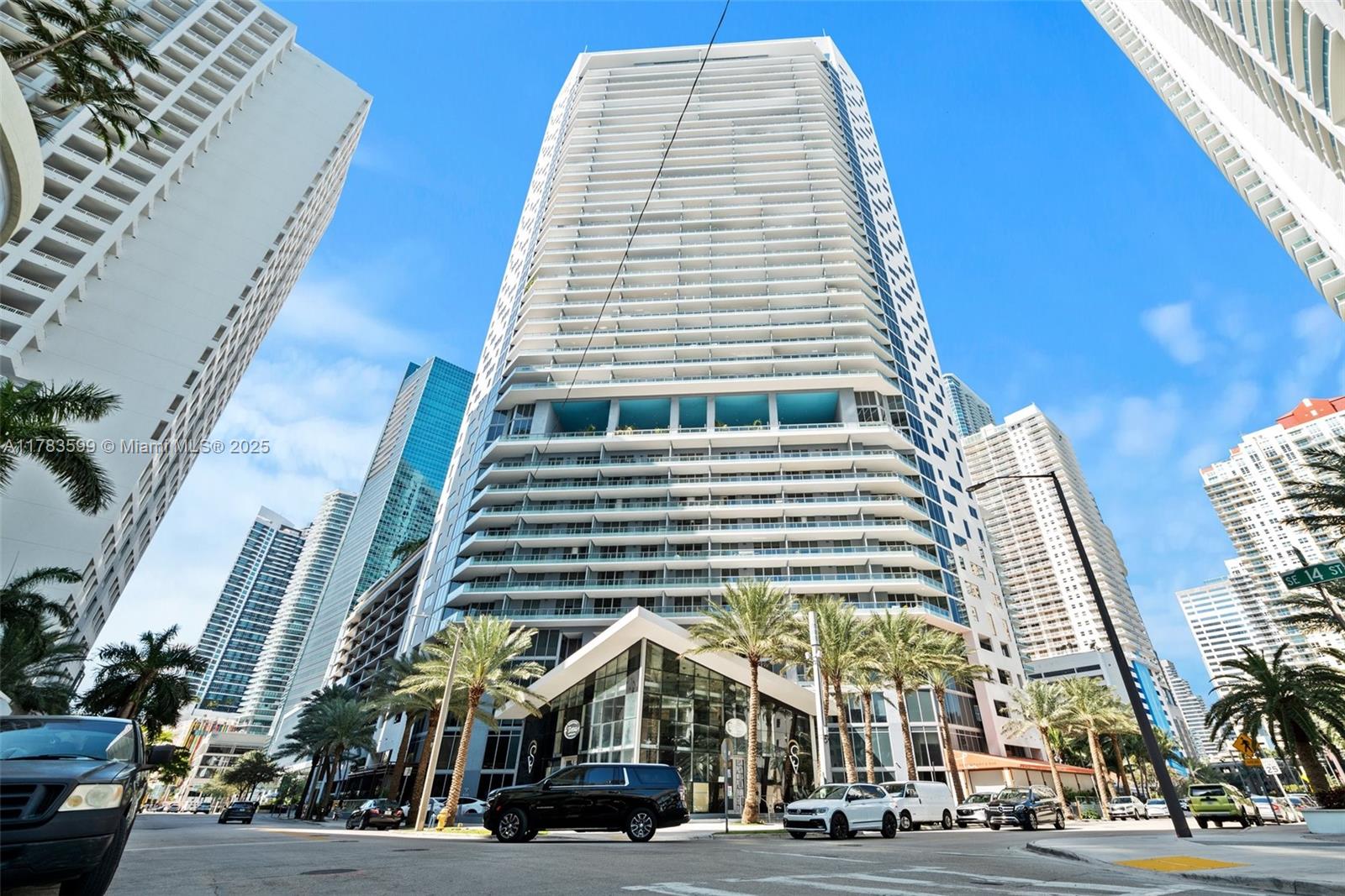 1300 Brickell Bay Dr 3607, Miami, Broward County, Florida - 2 Bedrooms  
2 Bathrooms - 