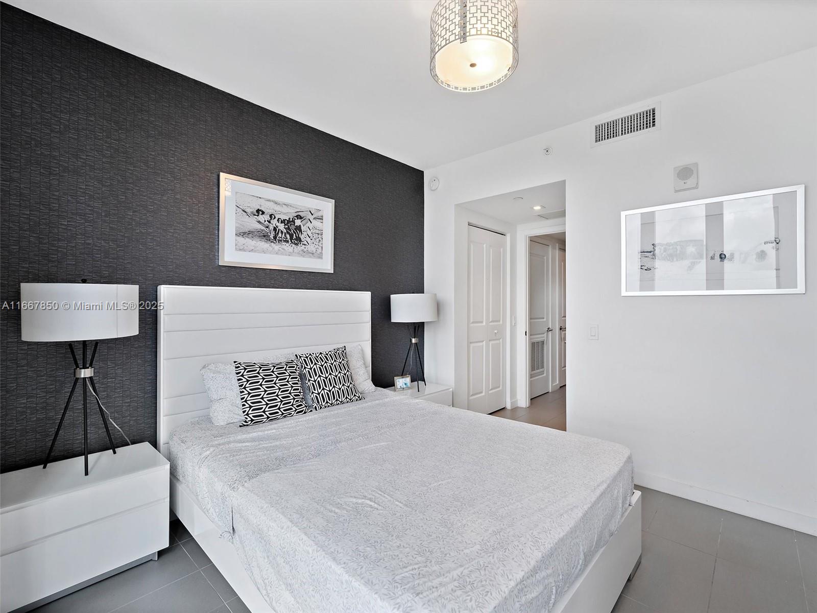 CANVAS CONDO - Residential