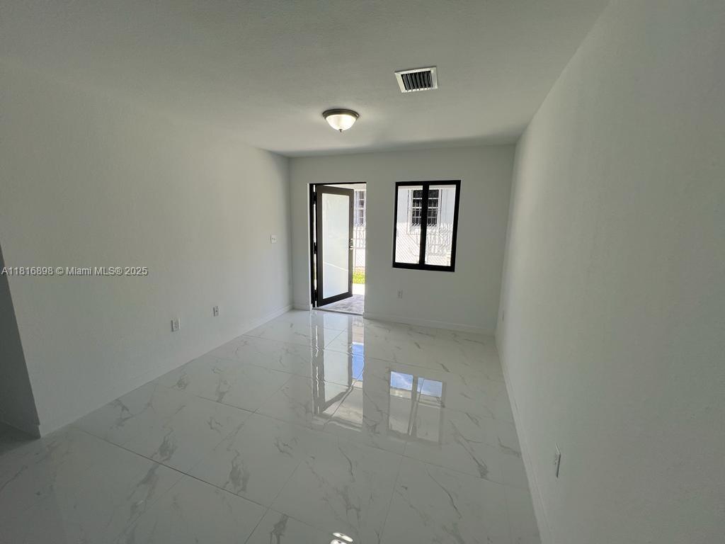 901 NW 99th St 901