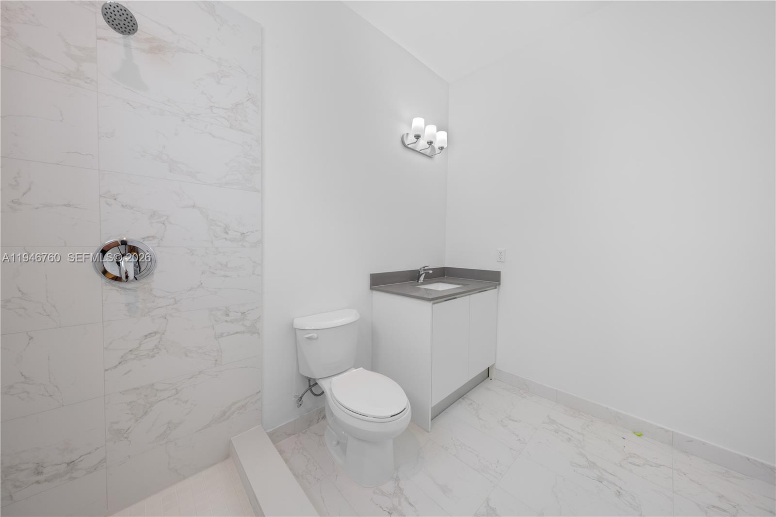 CENTURY PARK SQUARE - Residential