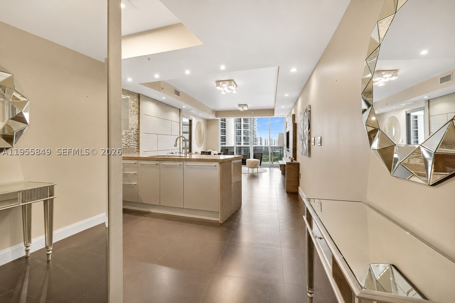 18201 Collins Ave 1507