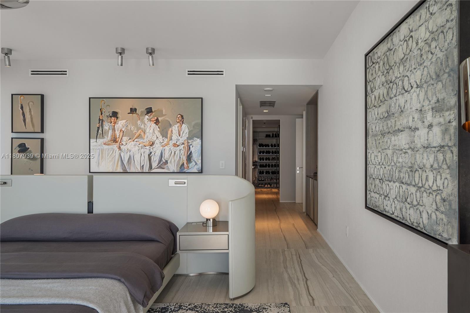 ONE THOUSAND MUSEUM CONDO - Residential