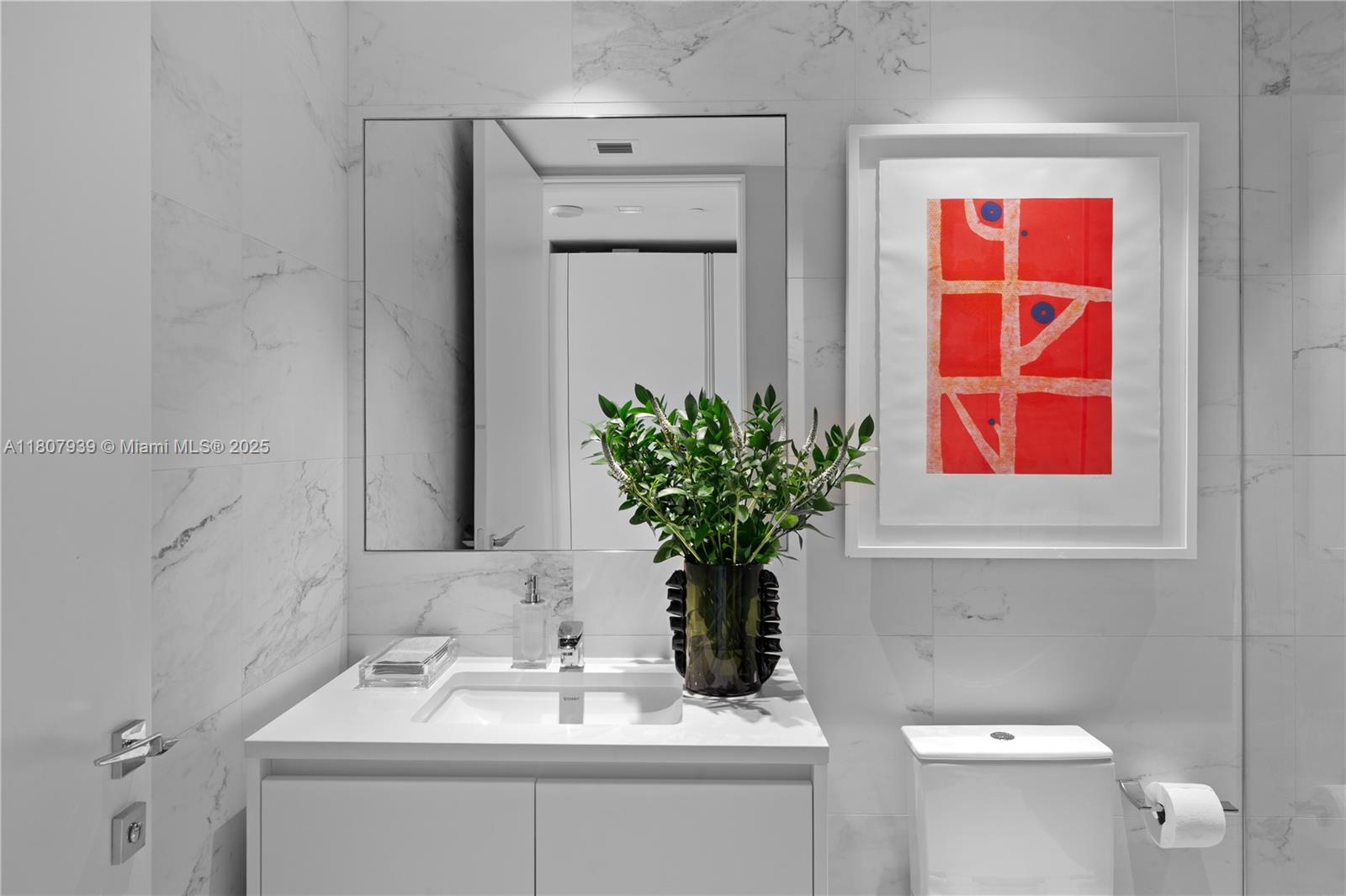 ONE THOUSAND MUSEUM CONDO - Residential