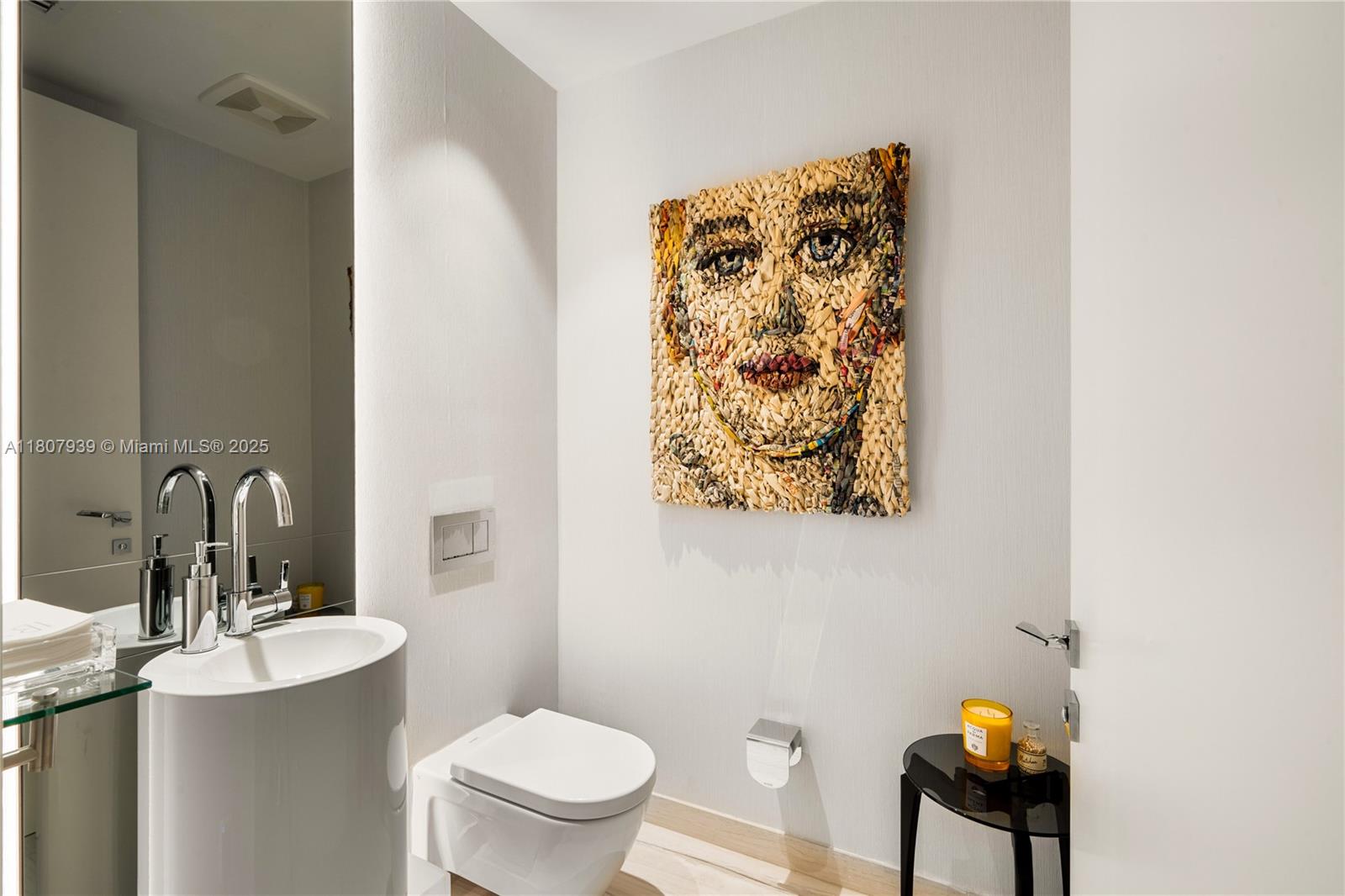 ONE THOUSAND MUSEUM CONDO - Residential