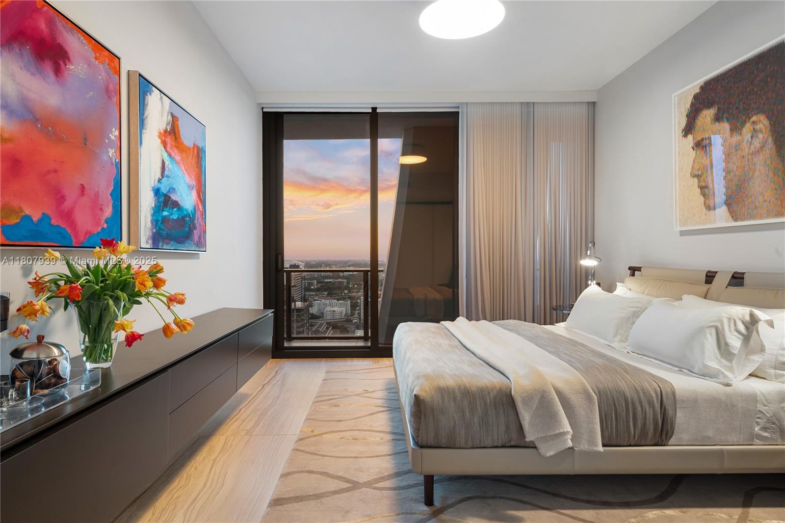 ONE THOUSAND MUSEUM CONDO - Residential