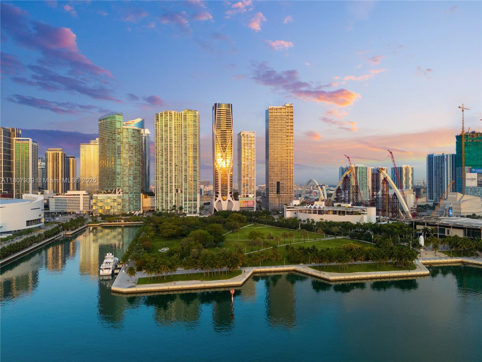 ONE THOUSAND MUSEUM CONDO - Residential