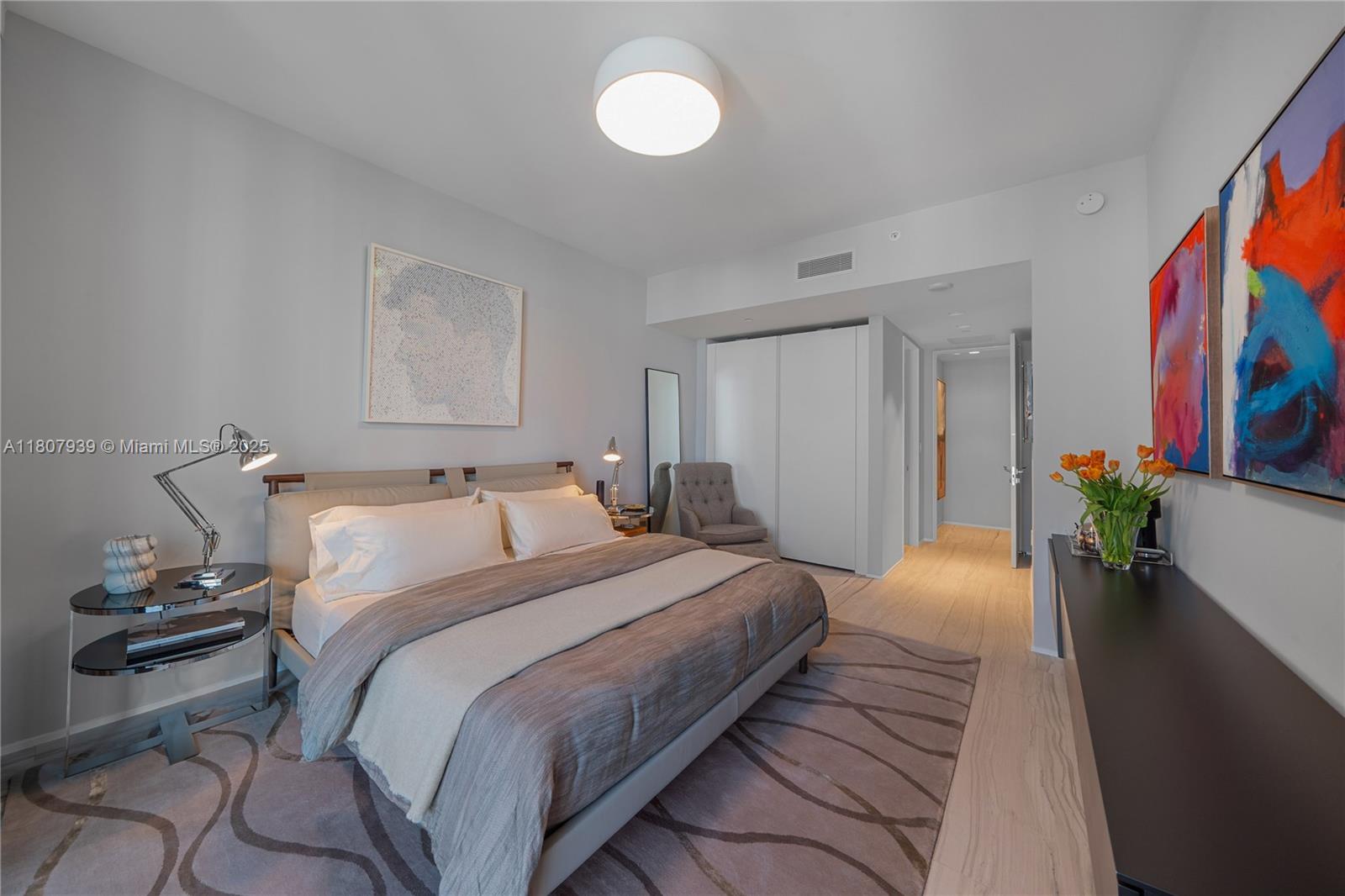 ONE THOUSAND MUSEUM CONDO - Residential