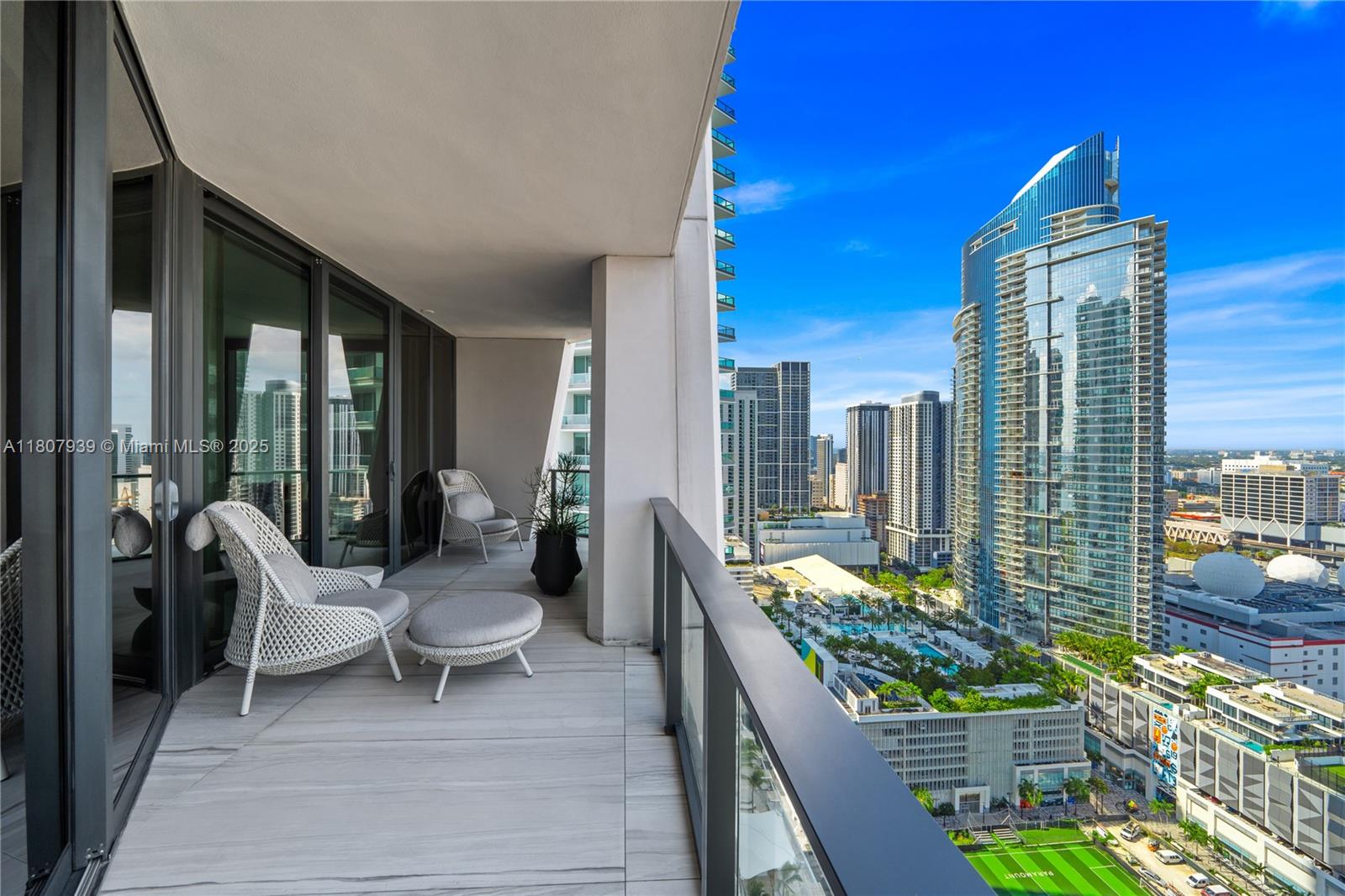 ONE THOUSAND MUSEUM CONDO - Residential