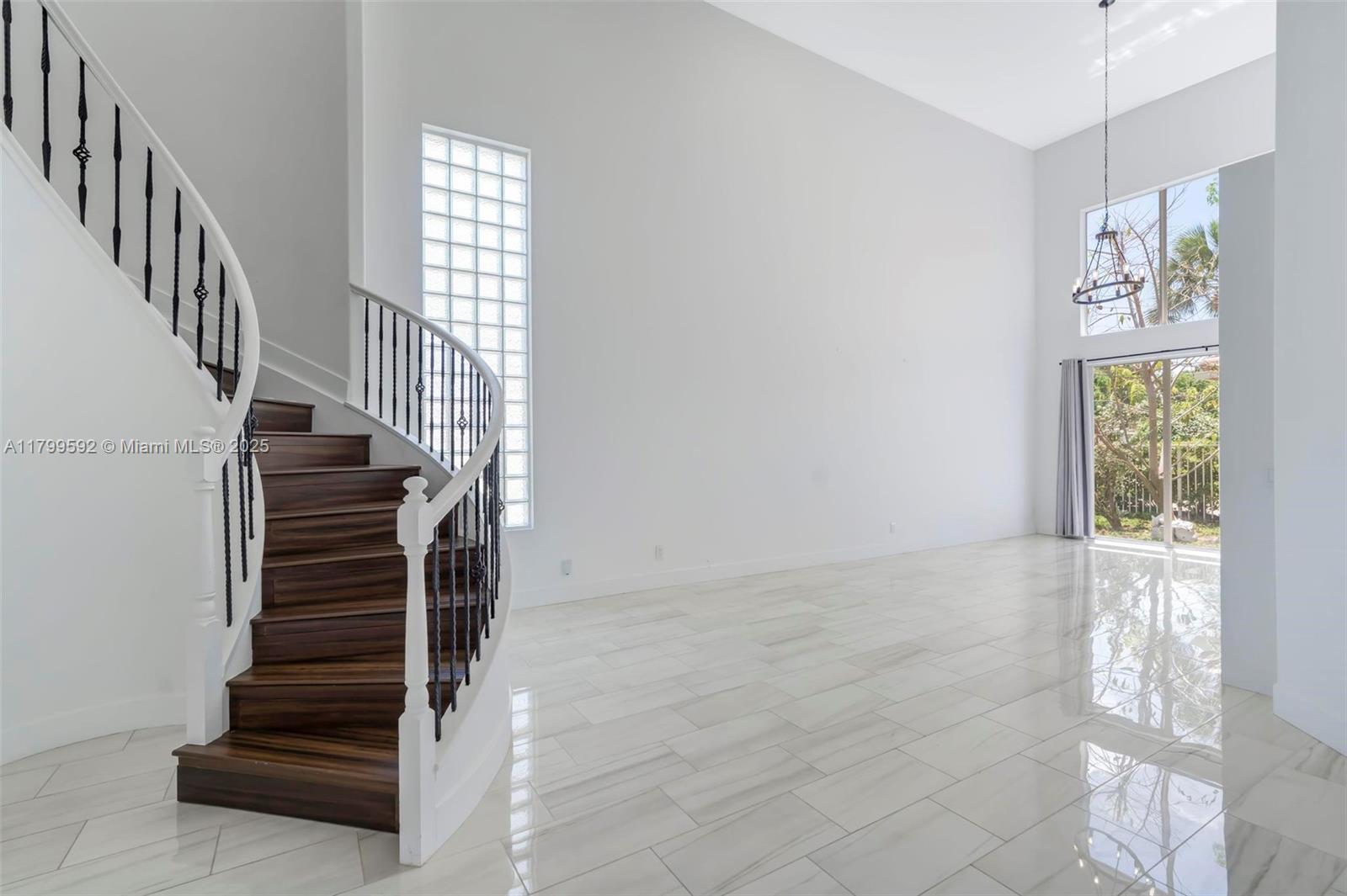 COLONY PRESERVE PUD - Residential Lease