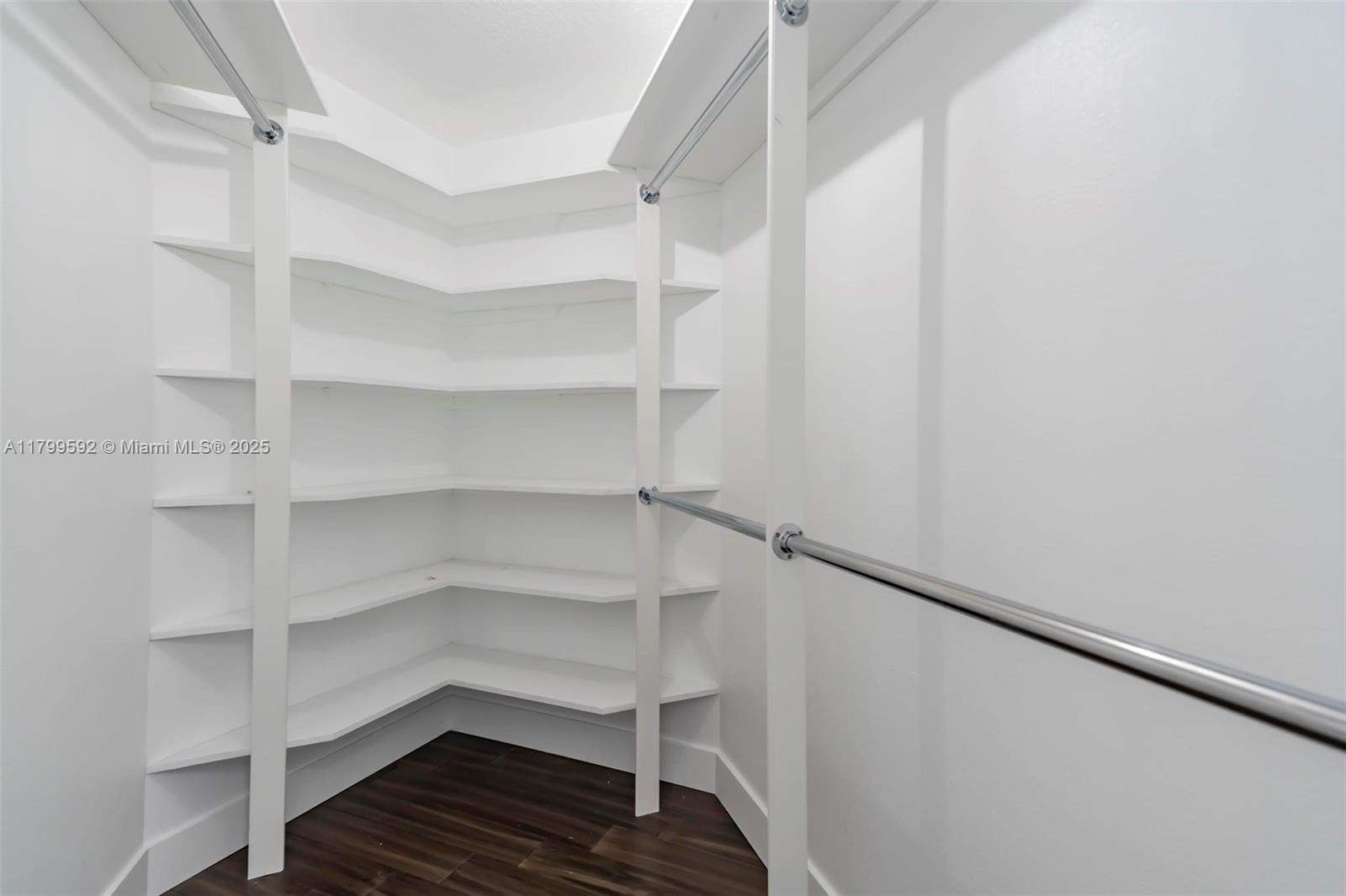 COLONY PRESERVE PUD - Residential Lease